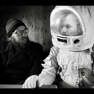 Bilder Dreiviertelblut - Weltraumtouristen