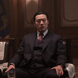 Bilder Das Attentat – The Man Standing Next