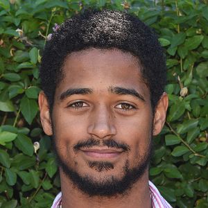 Bilder Alfred Enoch