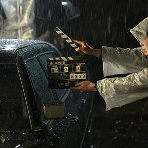 Bilder Das Attentat – The Man Standing Next