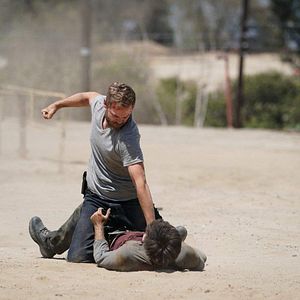 Bilder Anderson Falls - Ein Cop am Abgrund