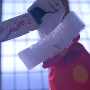 Bilder Clown Doll - He Loves You To Death