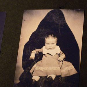 Bilder The Child Remains