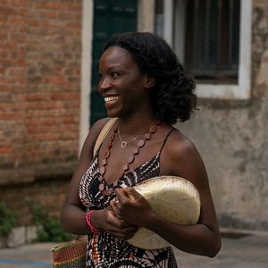 Bilder We Are Who We Are