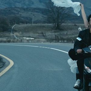 Bilder In Between Dying