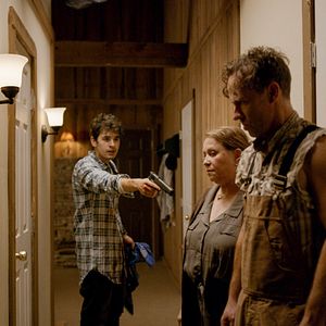 Bilder Coyote Lake - Die Wahrheit liegt unter der Oberfläche!