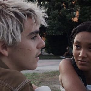 Bilder We Are Who We Are