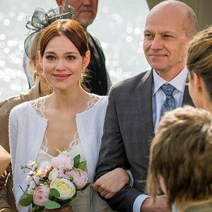 Bilder Hello Again - Ein Tag für immer