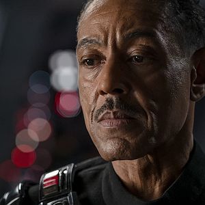 Bilder Giancarlo Esposito