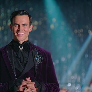 Bilder Julie and the Phantoms