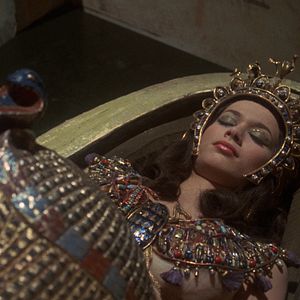 Bilder Das Grab der blutigen Mumie