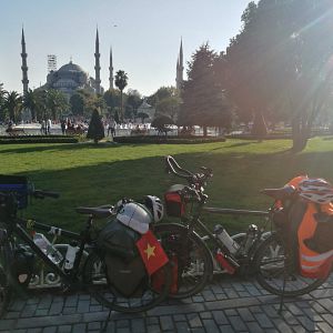 Bilder Verplant - Wie zwei Typen versuchen, mit dem Rad nach Vietnam zu fahren