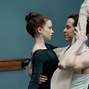 Bilder Flesh and Bone