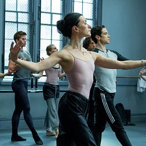 Bilder Flesh and Bone