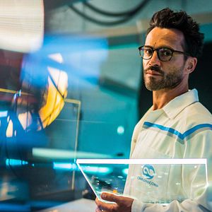 Bilder Damian Walshe-Howling