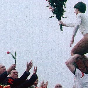 Bilder Der nackte König - 18 Fragmente über Revolution