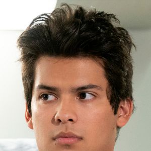 Bilder Xolo Maridueña