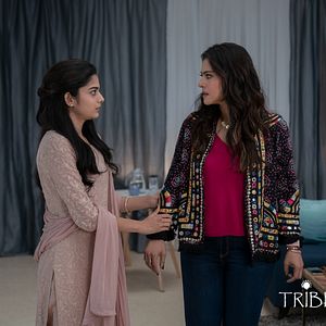 Bilder Tribhanga: Wundervoll unvollkommen