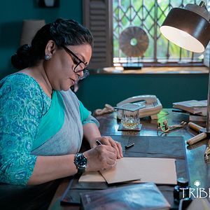 Bilder Tribhanga: Wundervoll unvollkommen