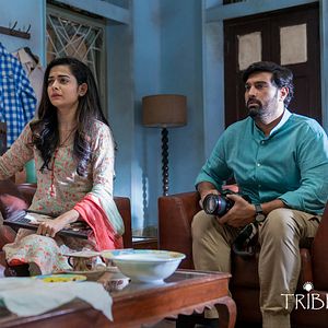 Bilder Tribhanga: Wundervoll unvollkommen