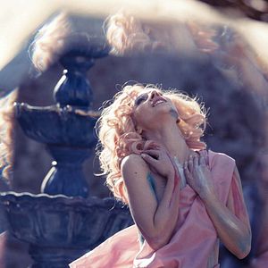 Bilder Little Birds - Stadt ohne Tabus