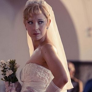 Bilder Little Birds - Stadt ohne Tabus