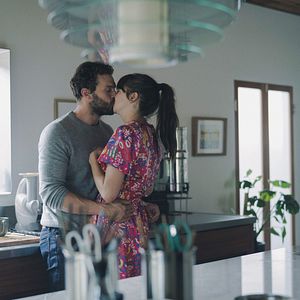 Bilder Love Again - Jedes Ende ist ein neuer Anfang