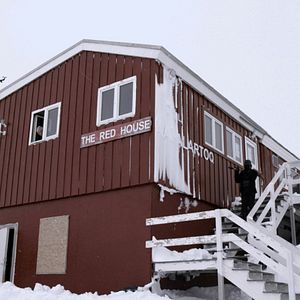 Bilder The Red House - Das rote Haus