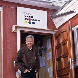 Bilder The Red House - Das rote Haus