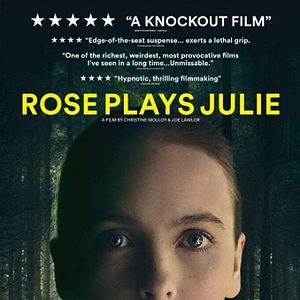 Bilder Rose Plays Julie