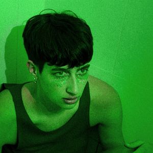 Bilder All Eyes Off Me