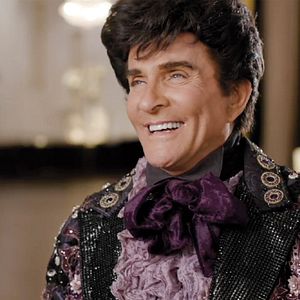 Bilder Look Me Over - Liberace