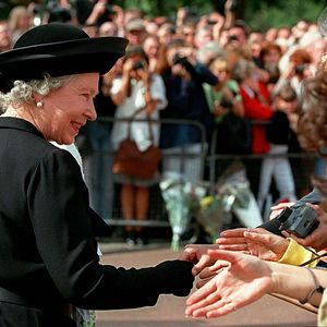 Bilder Elizabeth II