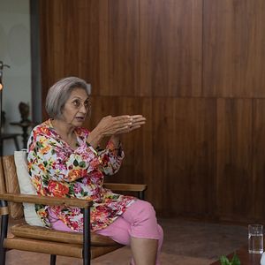 Bilder Searching For Sheela