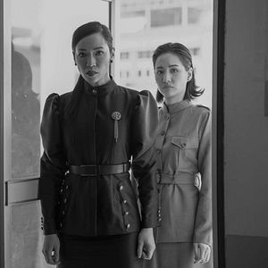 Bilder Girl From Nowhere