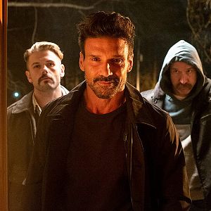 Bilder Into the Ashes