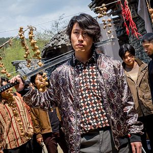 Bilder Slate - Here She Comes To Save The World