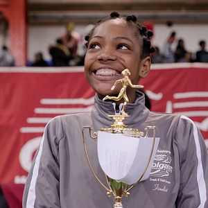 Bilder Drei Schwestern auf der richtigen Bahn