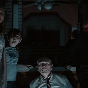 Bilder Shelter - Gefangene der Angst