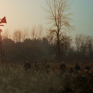 Bilder The Field - Das Geheimnis der Farm