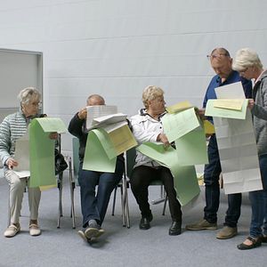 Bilder Wem gehört mein Dorf?