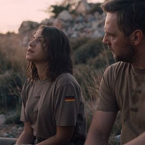 Bilder Im Feuer - Zwei Schwestern