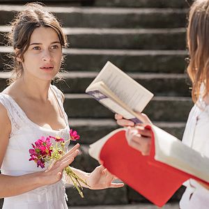 Bilder Une jeune fille qui va bien