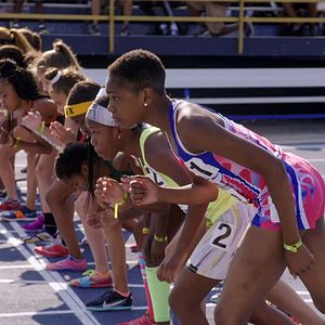 Bilder Drei Schwestern auf der richtigen Bahn