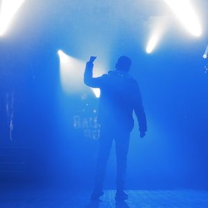 Bilder Here We Move Here We Groove