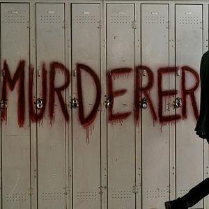 Bilder JEMAND ist in deinem Haus