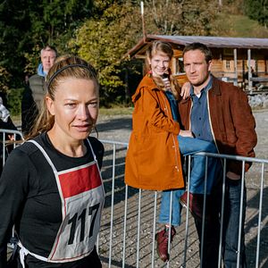 Bilder Wolke unterm Dach