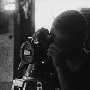 Bilder Geheimnisvolles Objekt am Mittag