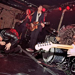 Bilder Meet Me In The Bathroom