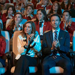 Bilder Rebelde - Jung und rebellisch